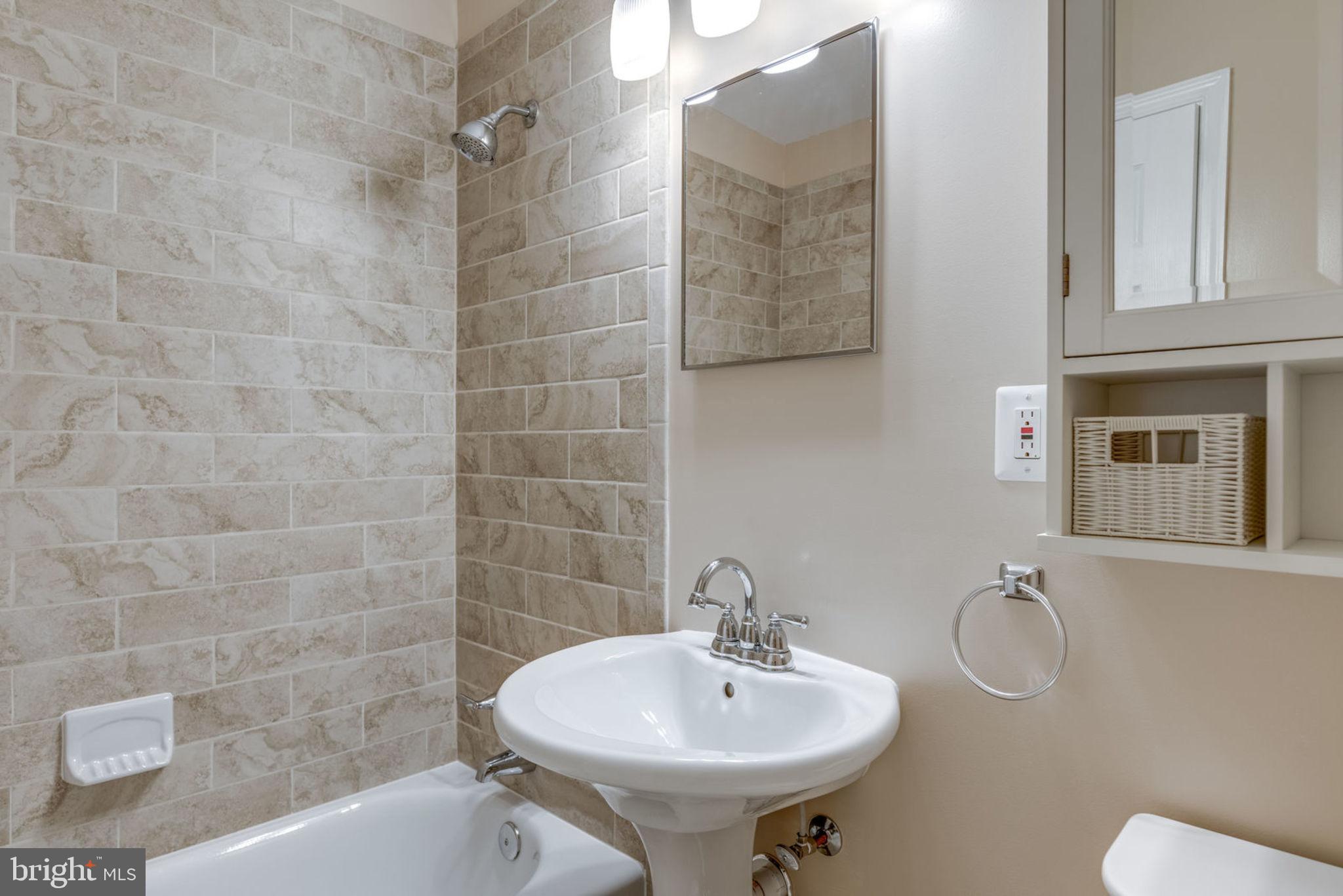 2244 Southgate Square Reston, VA 20191 - Photo 16 of 33 Upstairs remodeled full bath