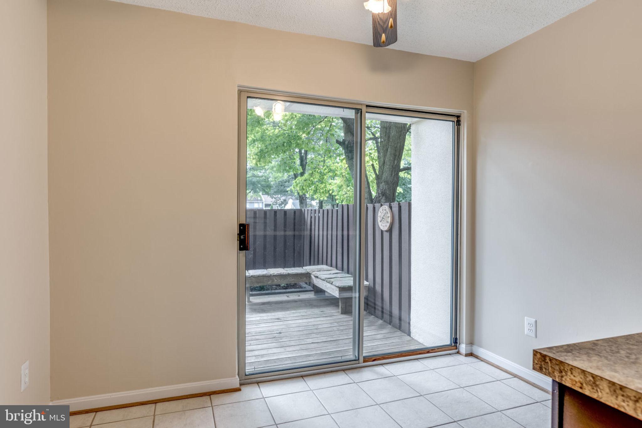 2244 Southgate Square Reston, VA 20191 - Photo 8 of 33