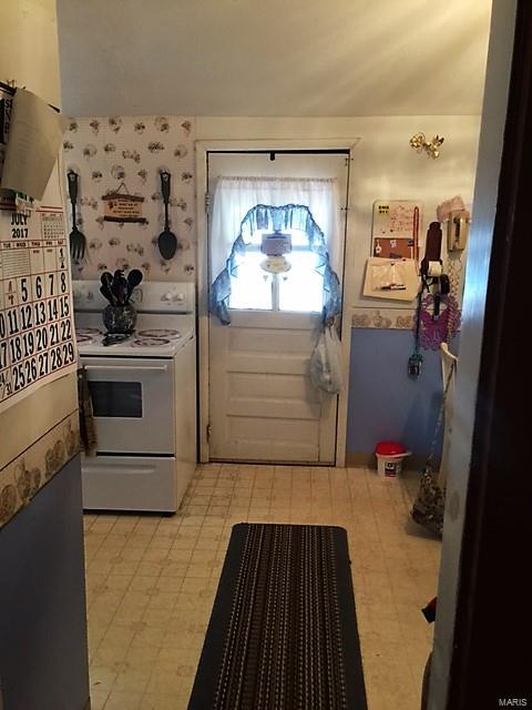 324 South Main Street Waterloo, IL 62298 - Photo 5 of 18 Gallery Image 5