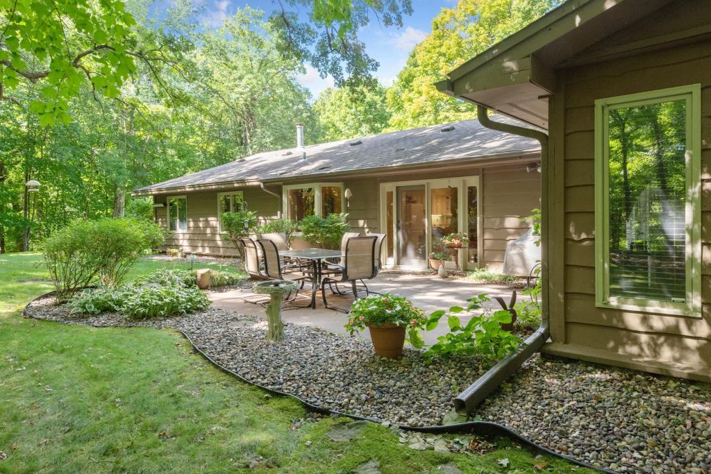 26075 Birch Bluff Road Shorewood, MN 55331 - Photo 18 of 23