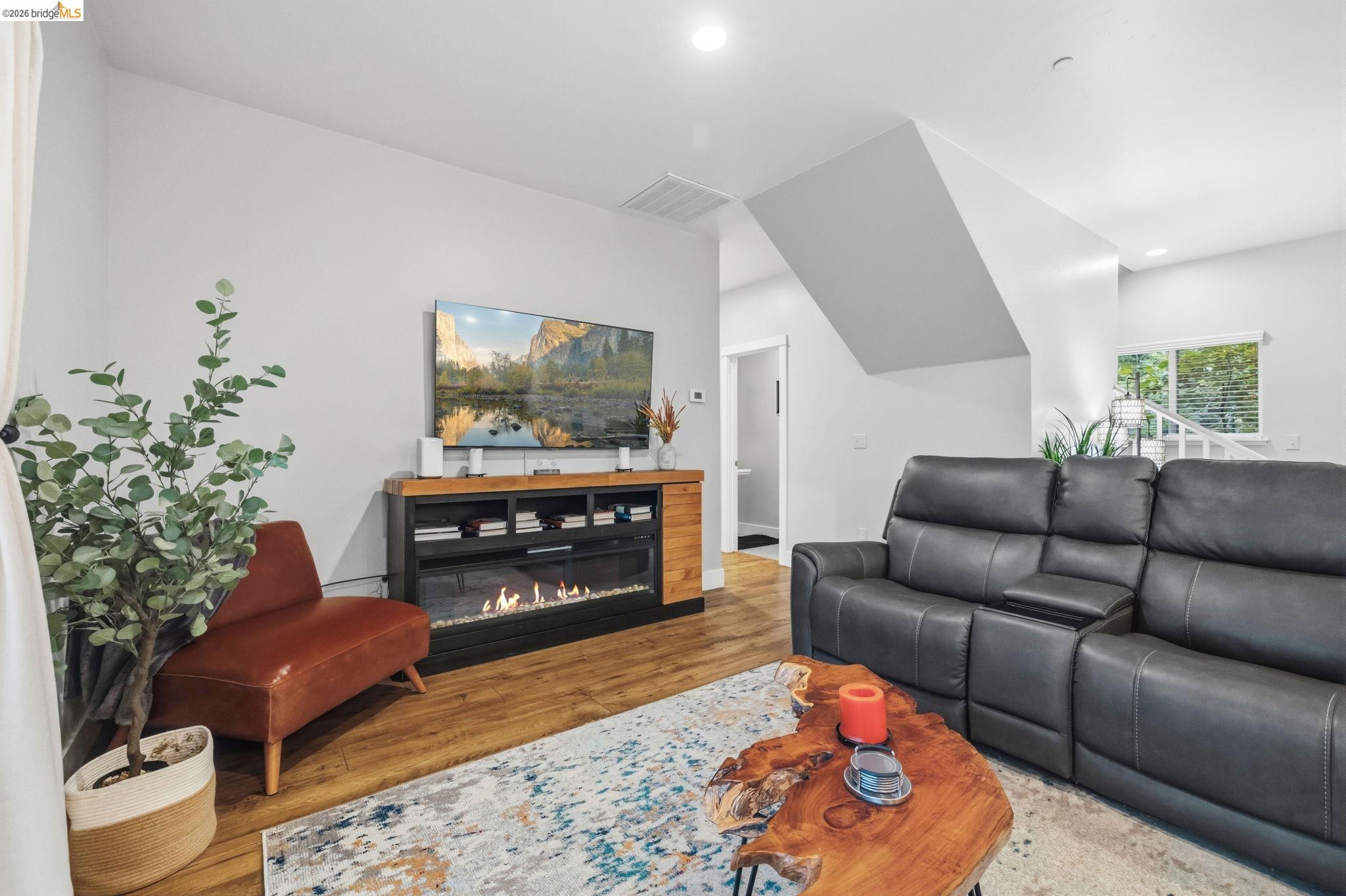 22460 Longeway Road Sonora, CA 95370 - Photo 3 of 55 Gallery Image 3