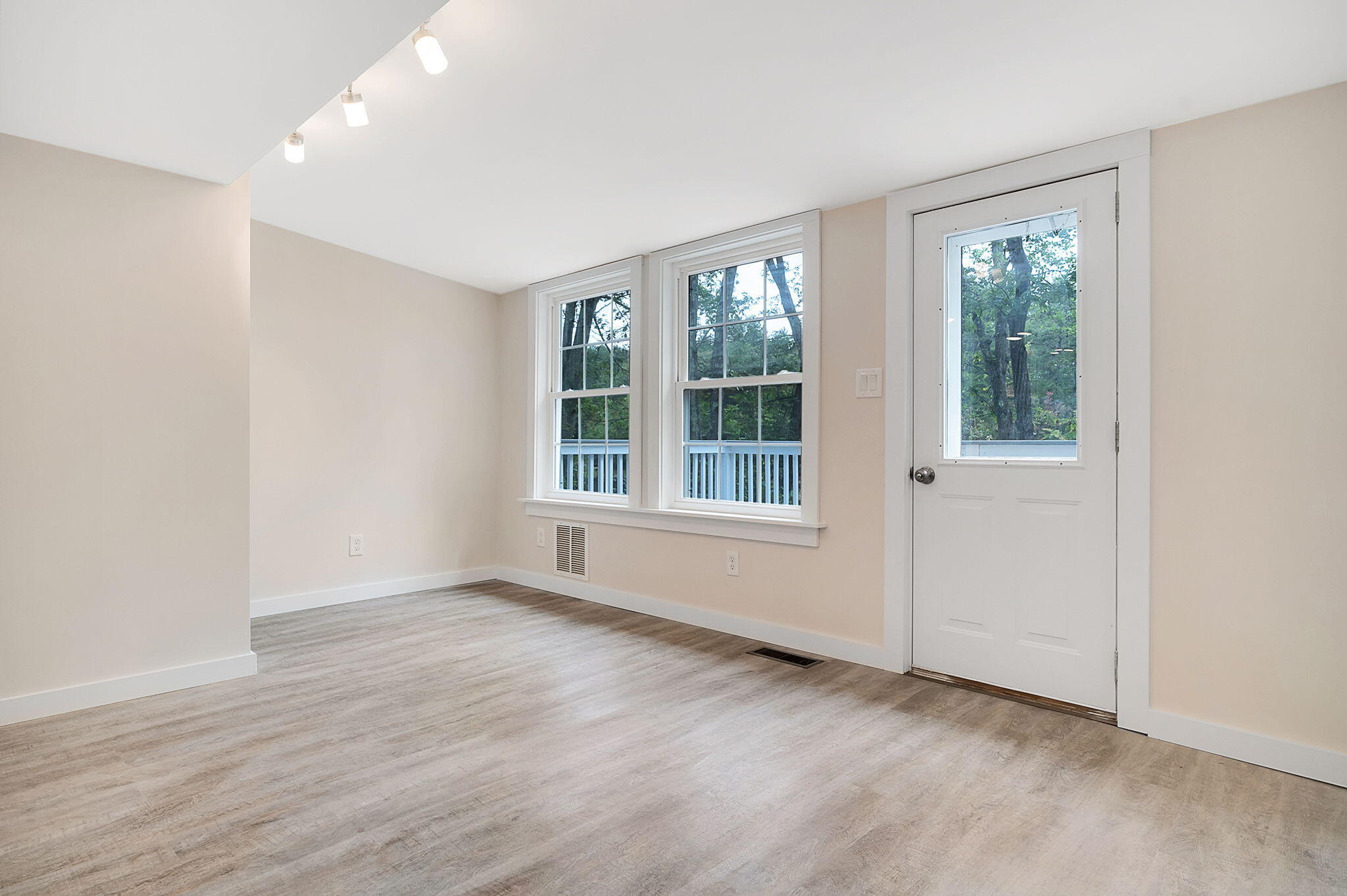 15 Lard Pond Road Turner, ME 04282 - Photo 13 of 40 12-web-or-mls-15LardPond-7