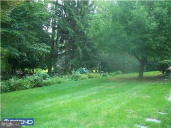 222 Madison Road Huntingdon Valley, PA 19006 - Photo 4 of 10
