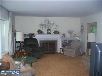 222 Madison Road Huntingdon Valley, PA 19006 - Photo 5 of 10