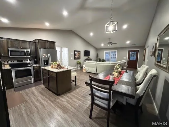 $249,900 | 210 MacIntosh Lane, Poplar Bluff, MO 63901