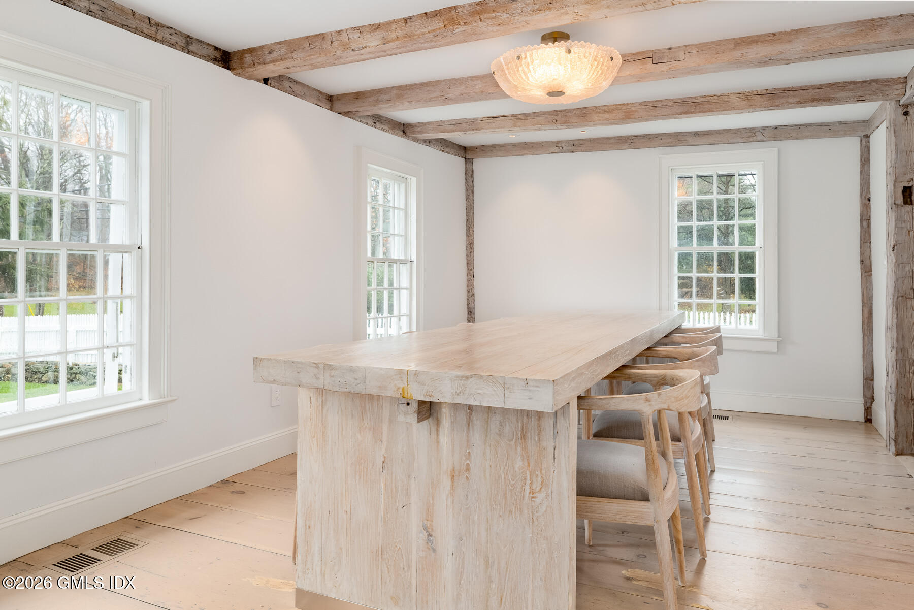 640 Round Hill Road Greenwich, CT 06831 - Photo 4 of 60 Dining Room