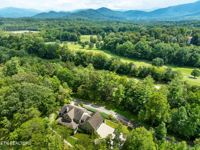 $1,750,000 | 731 Hunters Run Road, Townsend, TN 37882