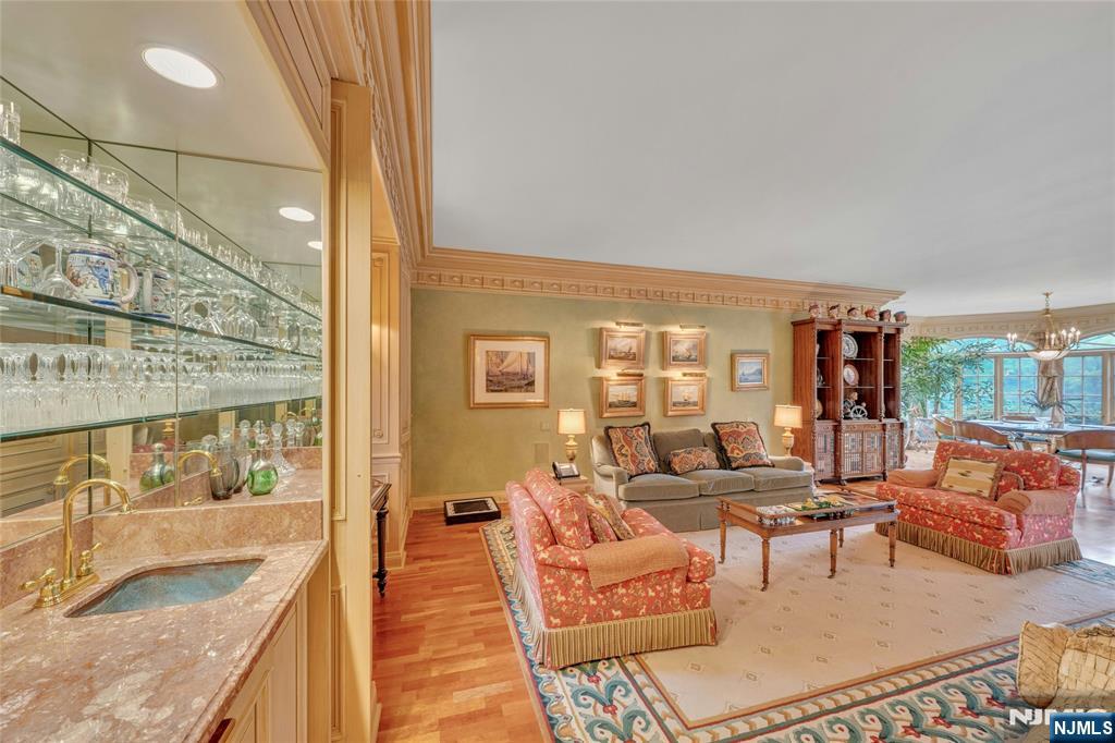 116 East Saddle River Road Saddle River, NJ 07458 - Photo 17 of 42