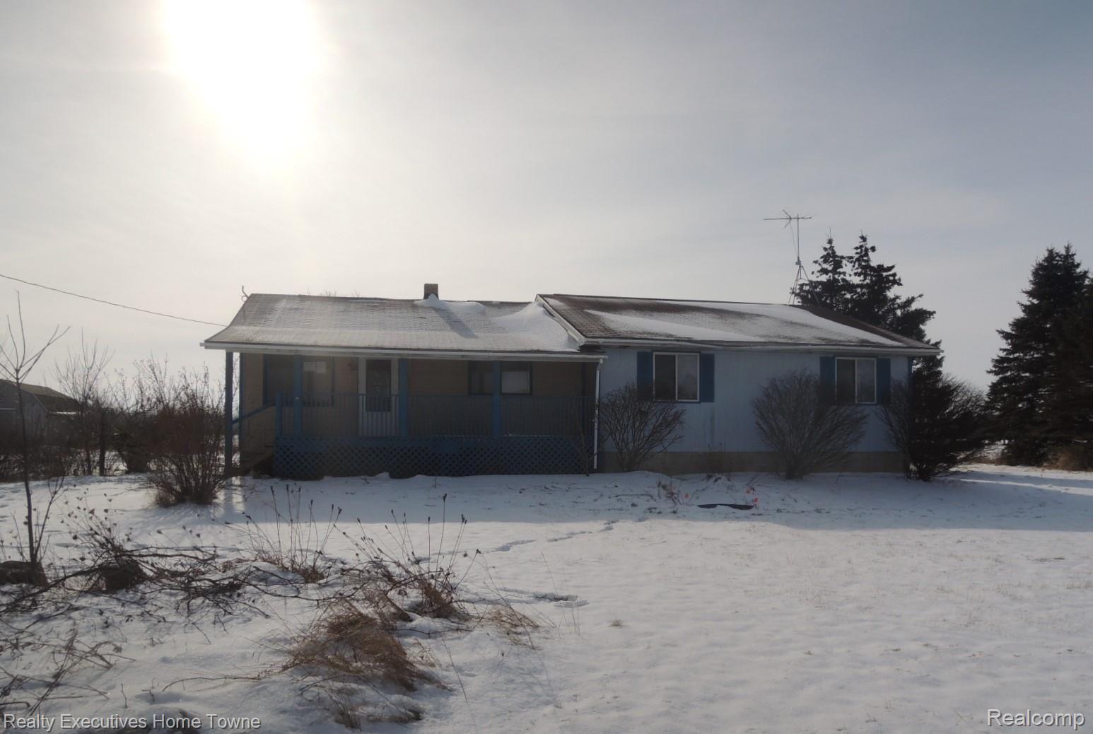 3046 Walker Road Carsonville, MI 48419 - Photo 1 of 31 3046 Walker Front.JPG