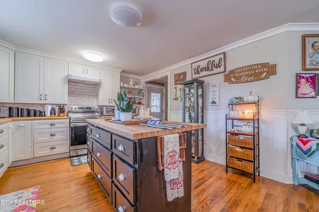 $280,000 | 104 South Church Avenue, Rockwood, TN 37854