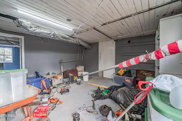 $280,000 | 104 South Church Avenue, Rockwood, TN 37854