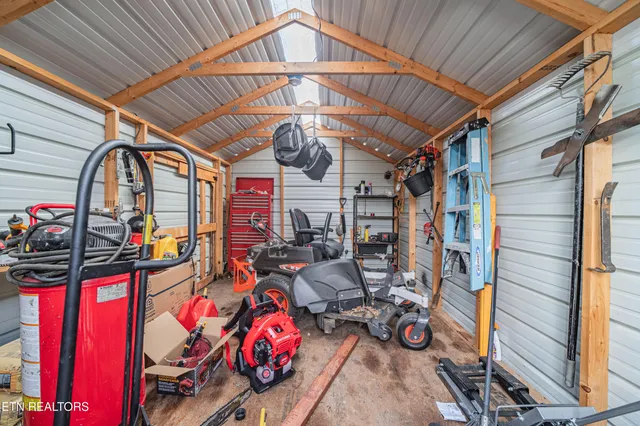 $280,000 | 104 South Church Avenue, Rockwood, TN 37854