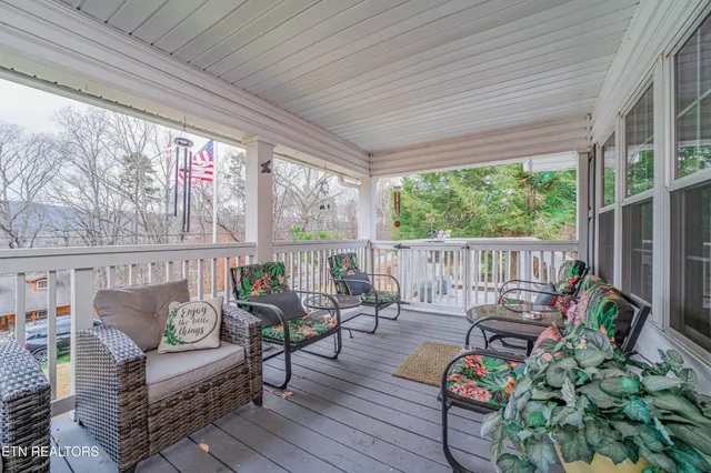 $280,000 | 104 South Church Avenue, Rockwood, TN 37854