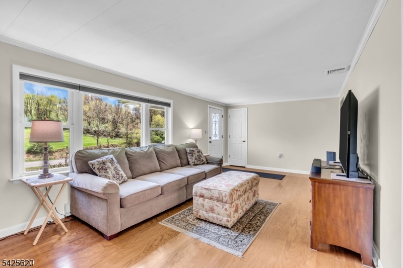 46 Van Horn Road Newton, NJ 07860 - Photo 5 of 37