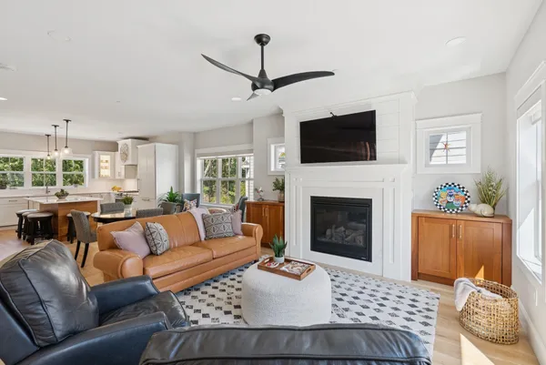 $1,270,000 | 50 Cate Street, Unit 4, Portsmouth, NH 03801