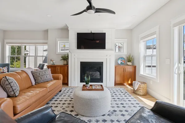 $1,270,000 | 50 Cate Street, Unit 4, Portsmouth, NH 03801