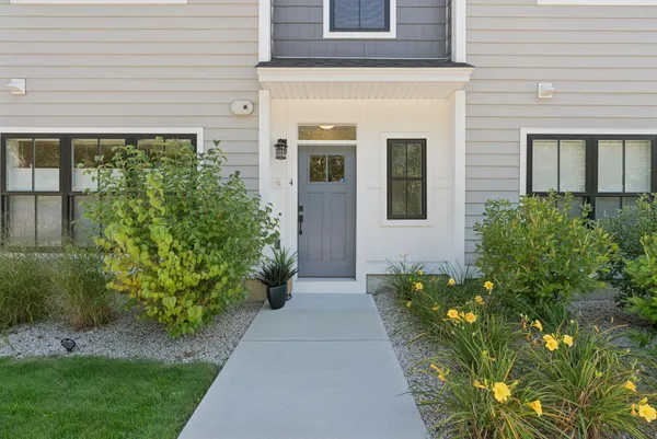 $1,270,000 | 50 Cate Street, Unit 4, Portsmouth, NH 03801