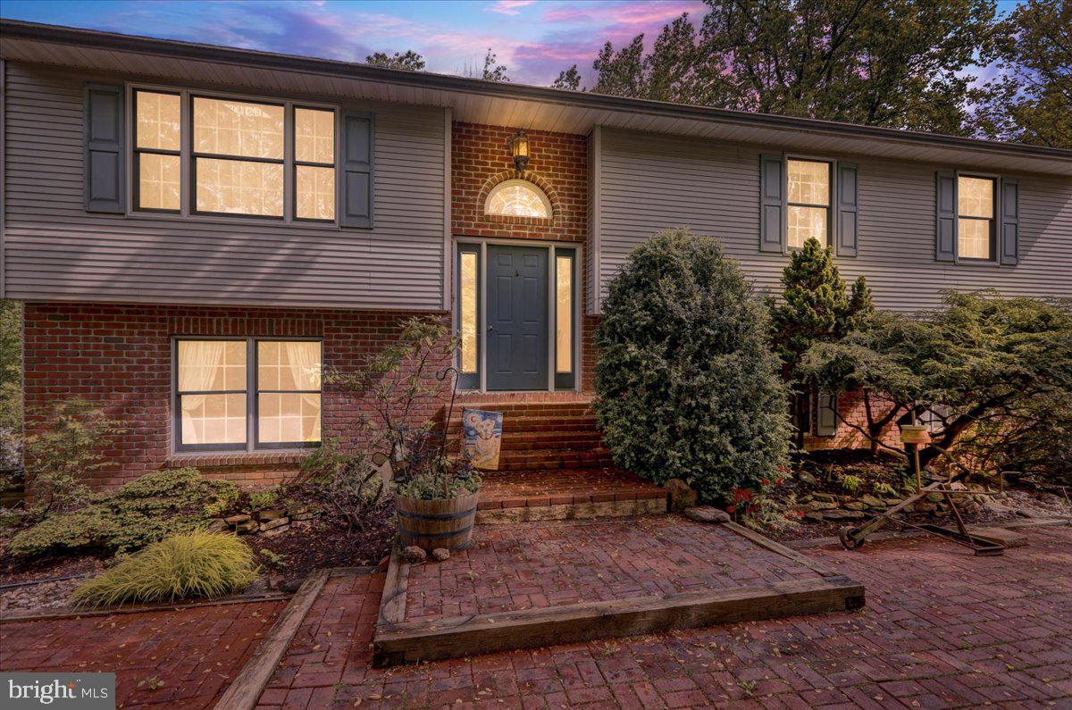 260 Hartman Road Reading, PA 19606 - Photo 1 of 5 Front of Home