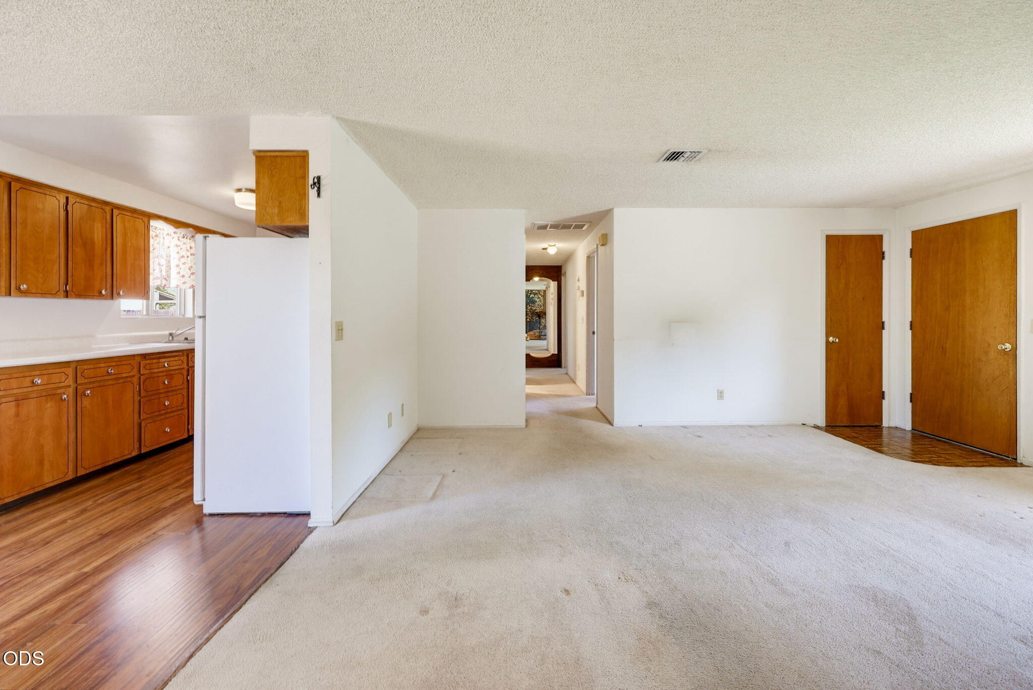 520 Elm Way Eagle Point, OR 97524 - Photo 8 of 23 Gallery Image 8