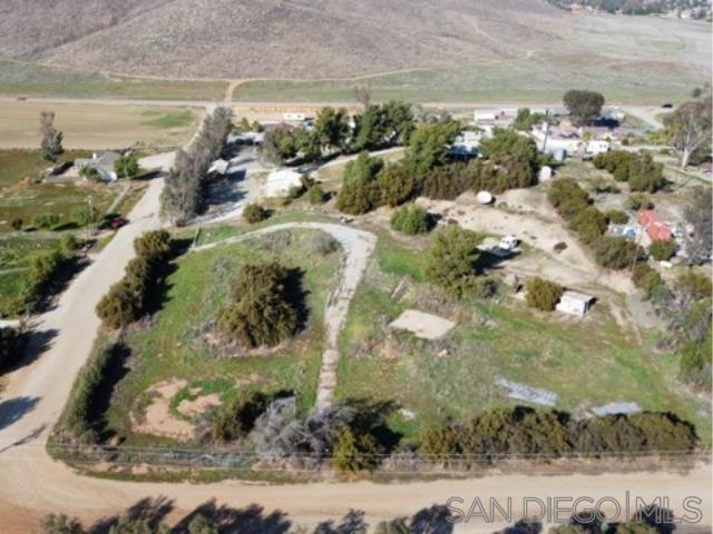 27640 Smith Road Winchester, CA 92596 - Photo 4 of 6 a view of a lake view