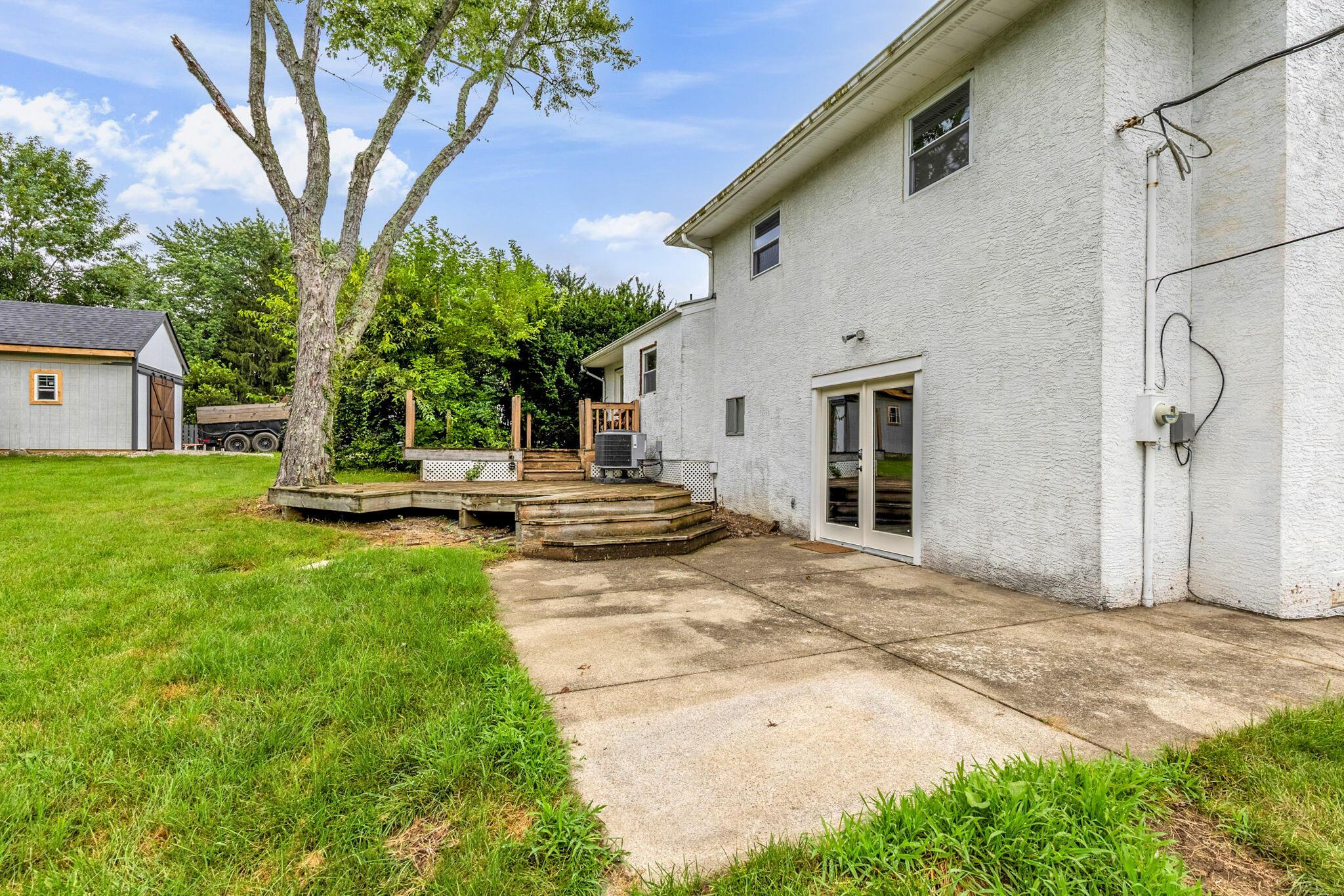 7974 Big Walnut Road Westerville, OH 43082 - Photo 24 of 34 Patio
