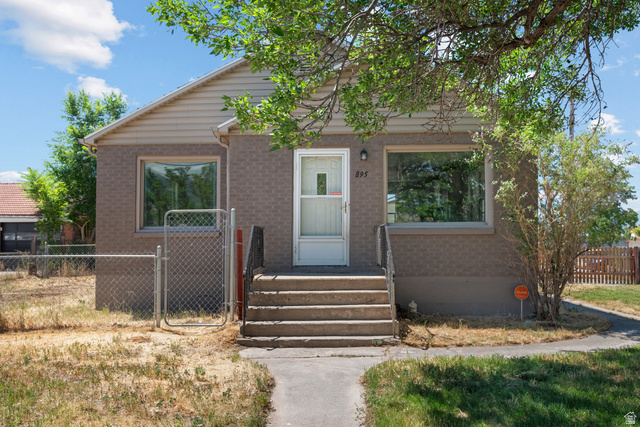 895 400 North Orem, UT 84057 - Photo 1 of 46