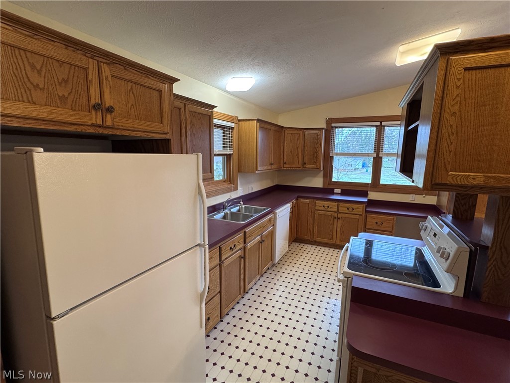 12942 Ravenna Road Chardon, OH 44024 - Photo 11 of 45