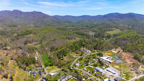 $155,000 | 0 North Mitchell Avenue, Bakersville, NC 28705