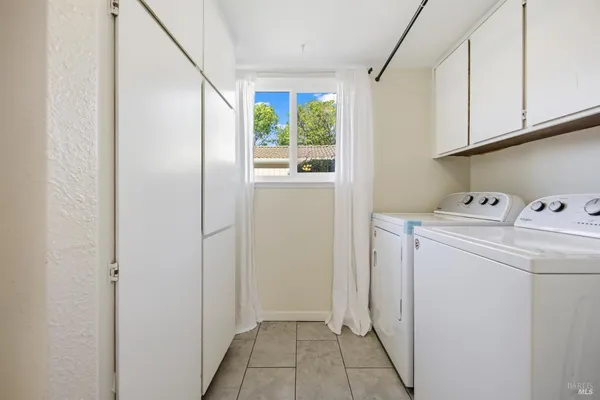 $399,999 | 130 Arcadia Drive, Vacaville, CA 95687