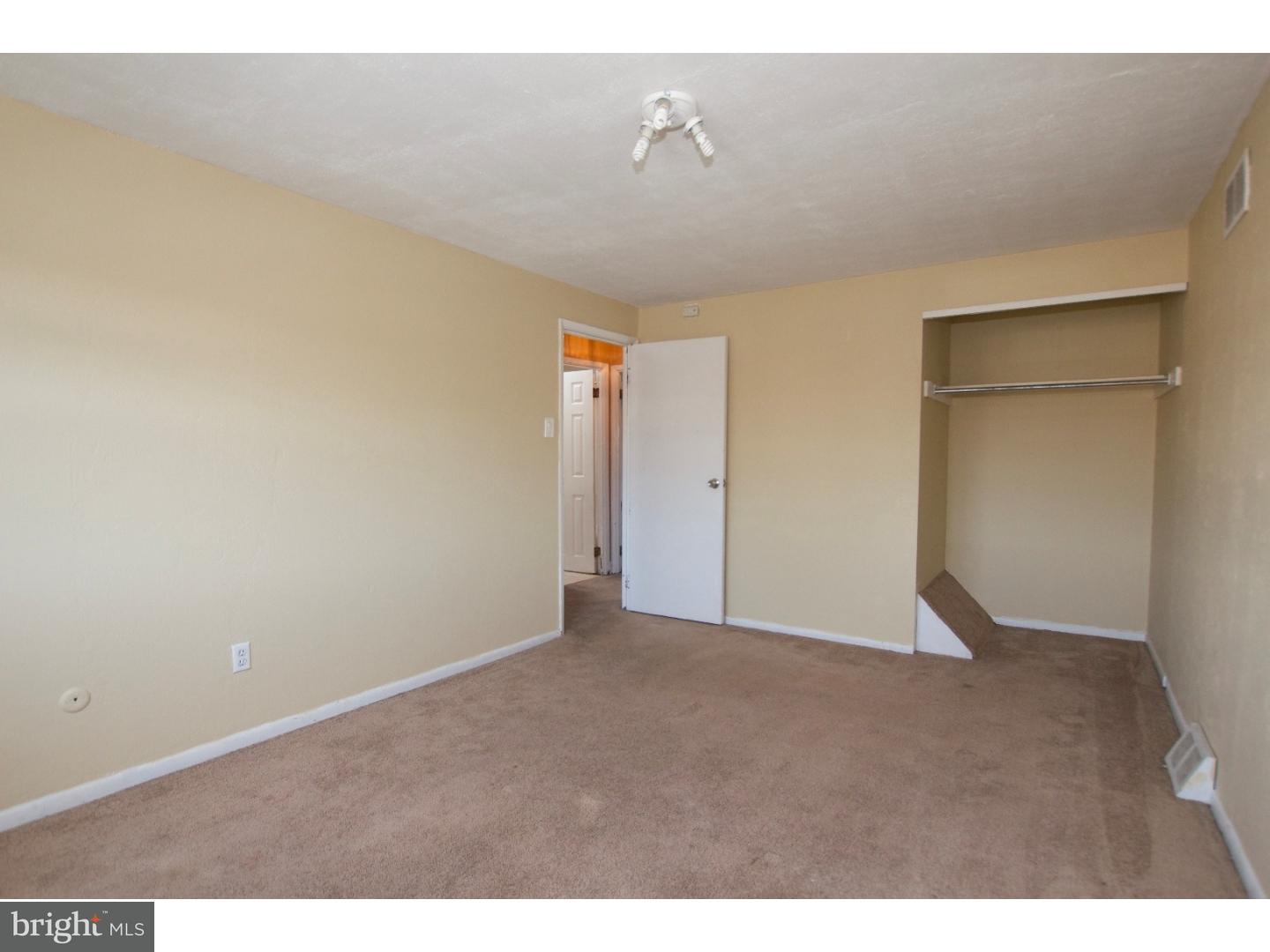 12535 Fedor Road Philadelphia, PA 19154 - Photo 15 of 25
