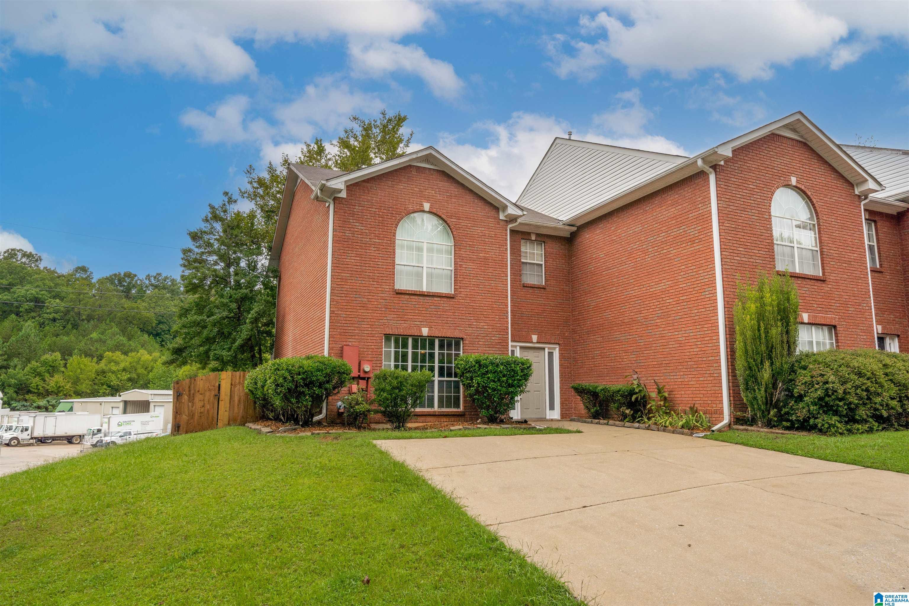 466 Cambrian Ridge Trail Pelham, AL 35124 - Photo 2 of 30