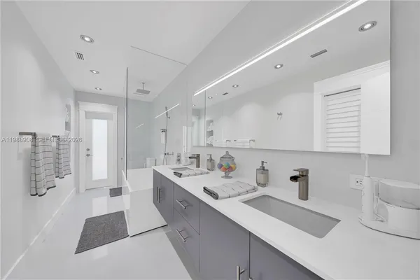 $1,975,000 | 10705 Southwest 128th Terrace, Miami, FL 33176