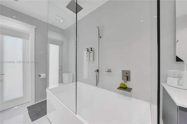 $1,975,000 | 10705 Southwest 128th Terrace, Miami, FL 33176