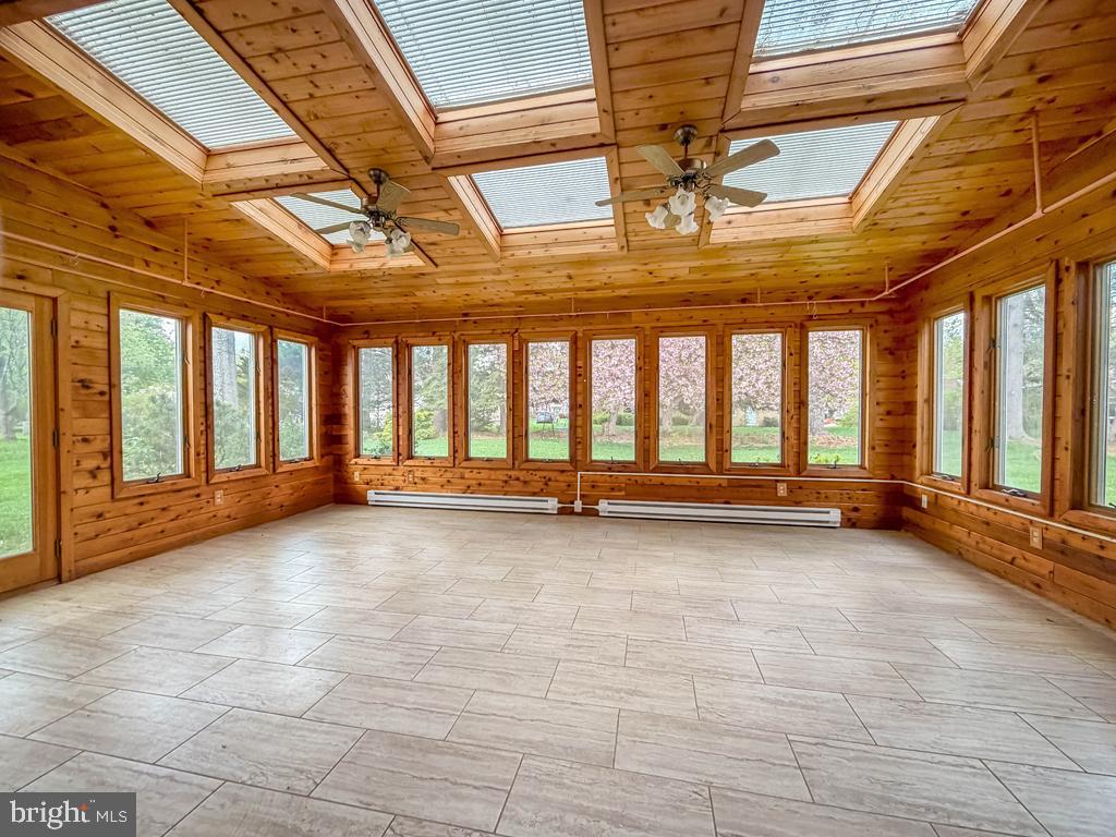 350 Richard Road Yardley, PA 19067 - Photo 16 of 44 All season Porch