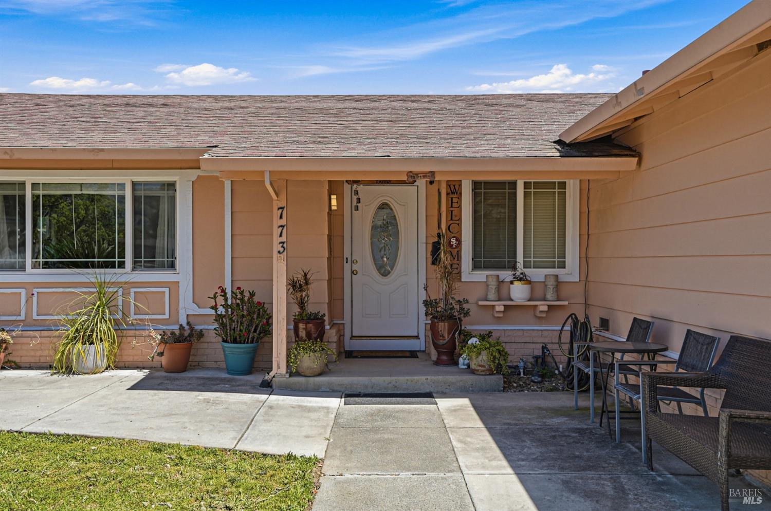 773 Blue Ridge Lane Vacaville, CA 95688 - Photo 4 of 44 a front view of a building with outdoor seating