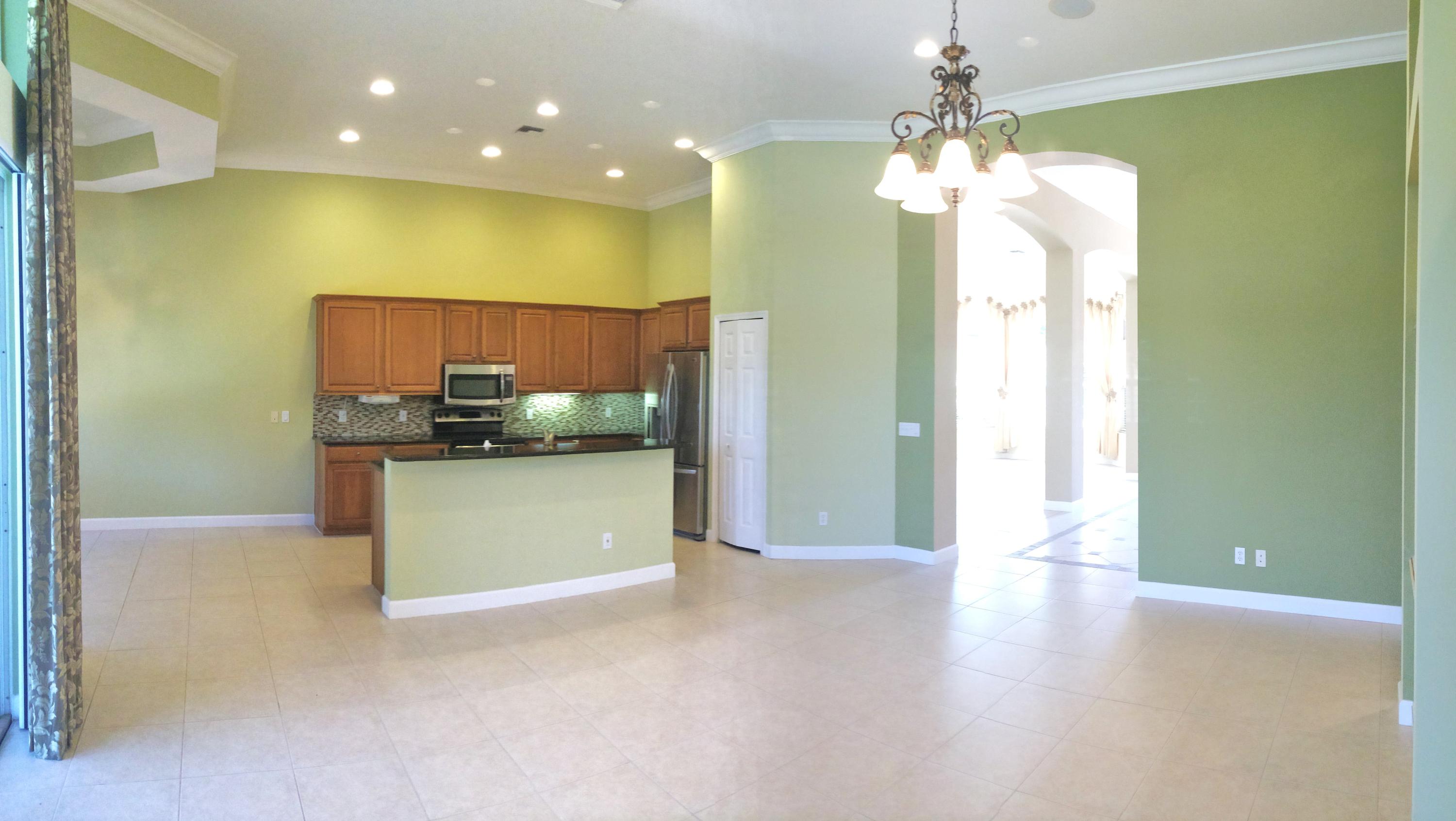 8250 Riviera Way Port St. Lucie, FL 34986 - Photo 18 of 26 Living Area
