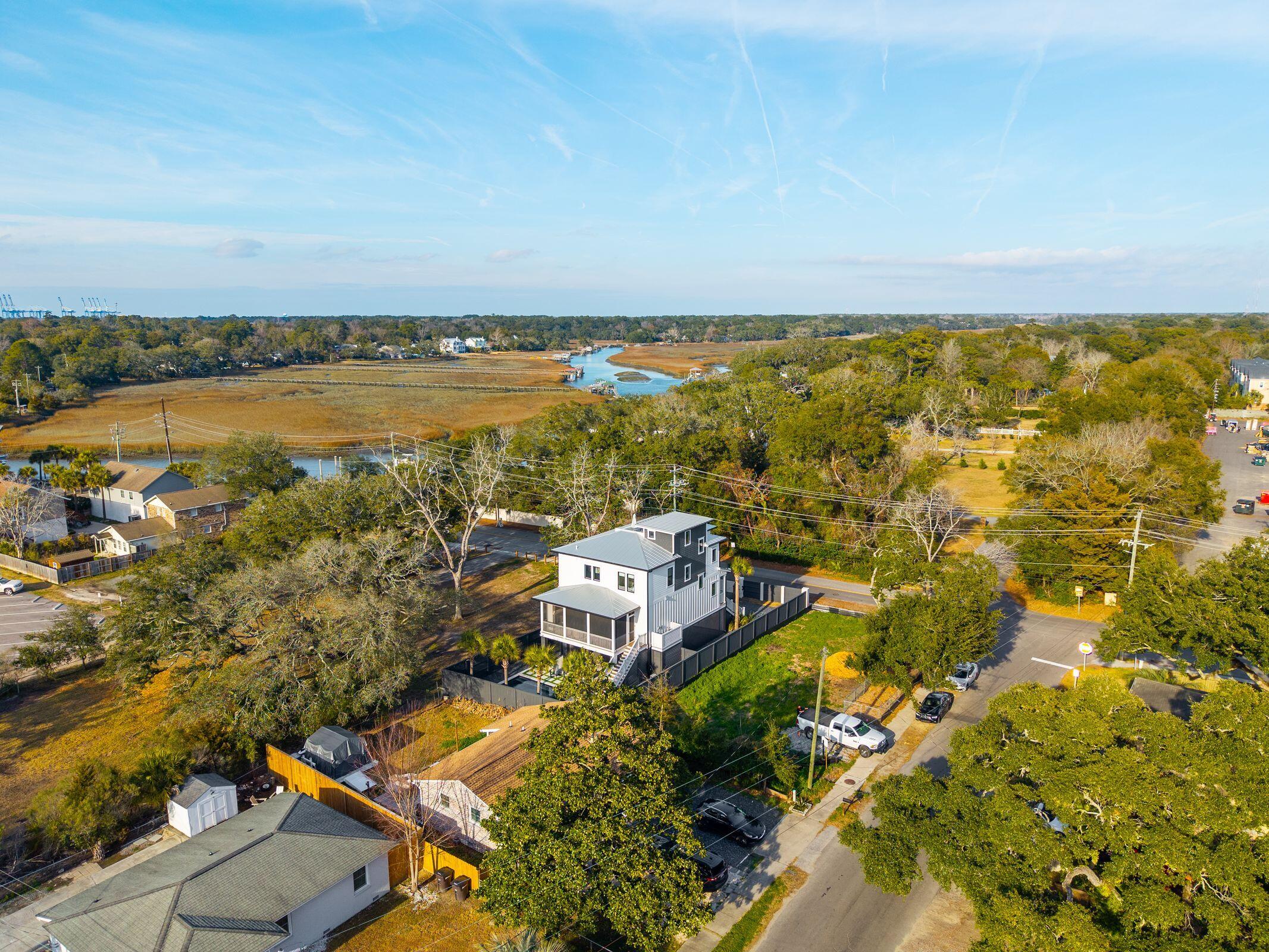 121 Simmons Street Mount Pleasant, SC 29464 - Photo 65 of 65 121SimmonsSt-KeenEyeMarketing-105