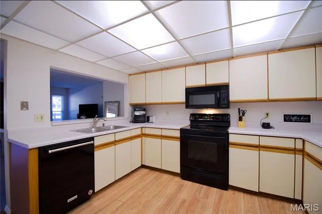 $200,000 | 1033 Wilton Royal Drive, Unit 210, St. Louis, MO 63146