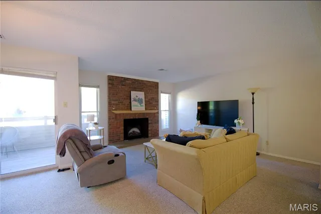 $200,000 | 1033 Wilton Royal Drive, Unit 210, St. Louis, MO 63146