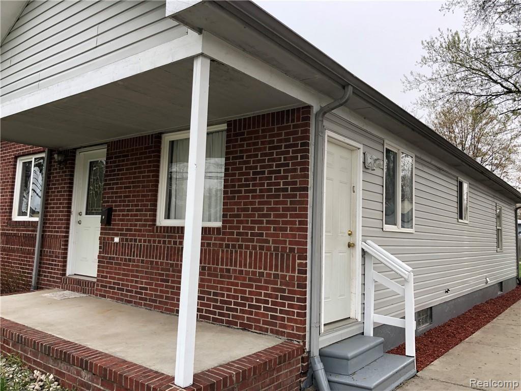 68 Rathbone Street Mount Clemens, MI 48043 - Photo 5 of 16 IMG_0598.jpg