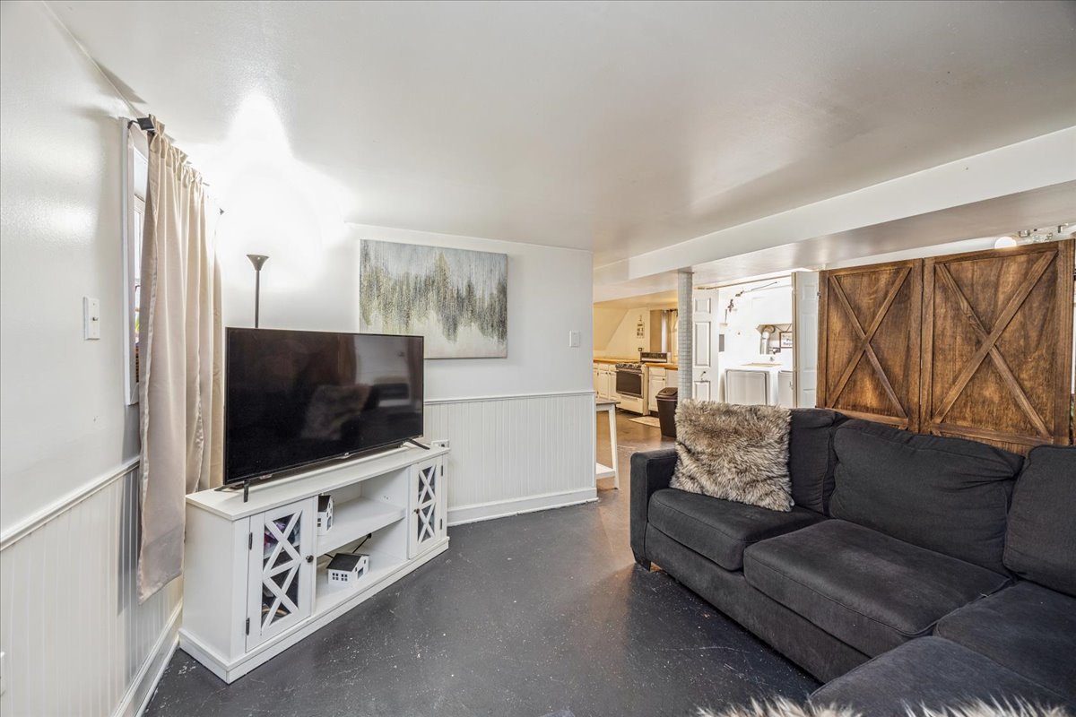 1647 Clinton Avenue Berwyn, IL 60402 - Photo 31 of 60