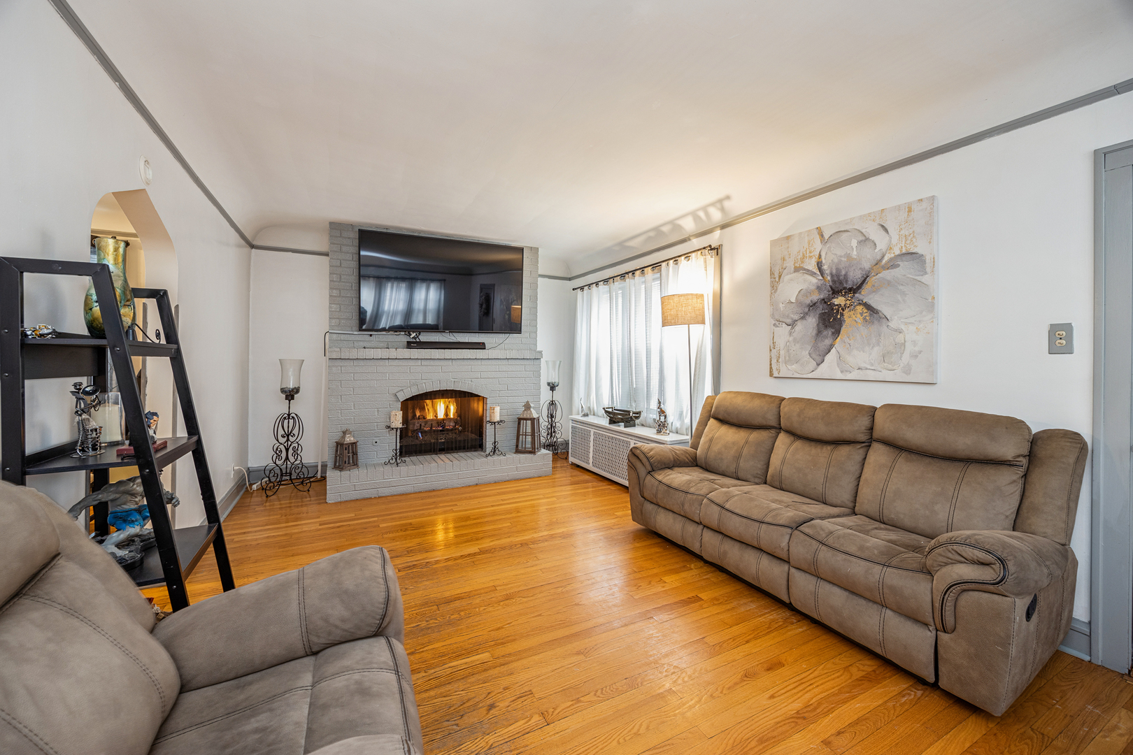 1647 Clinton Avenue Berwyn, IL 60402 - Photo 9 of 60