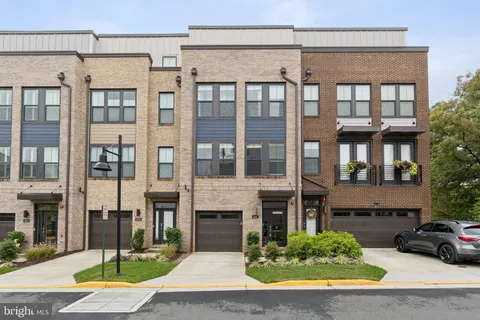 $965,000 | 1641 Bandit Loop, Reston, VA 20190