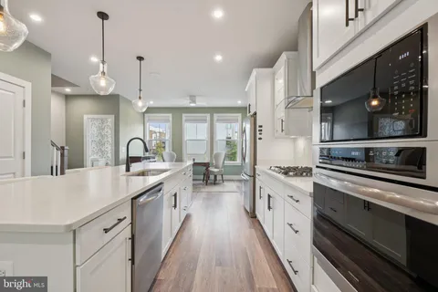 $965,000 | 1641 Bandit Loop, Reston, VA 20190