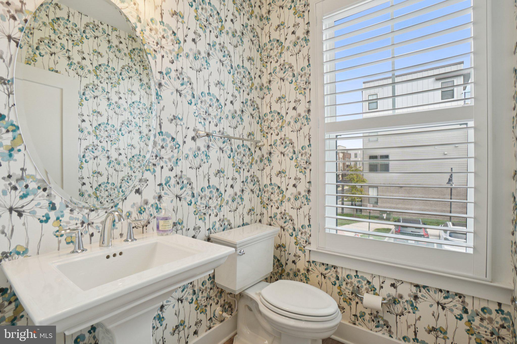 1641 Bandit Loop Reston, VA 20190 - Photo 17 of 48