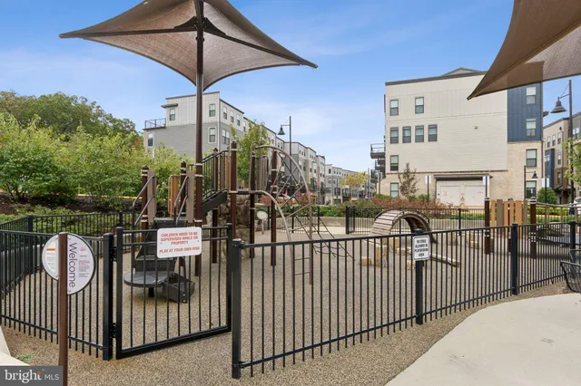 $965,000 | 1641 Bandit Loop, Reston, VA 20190