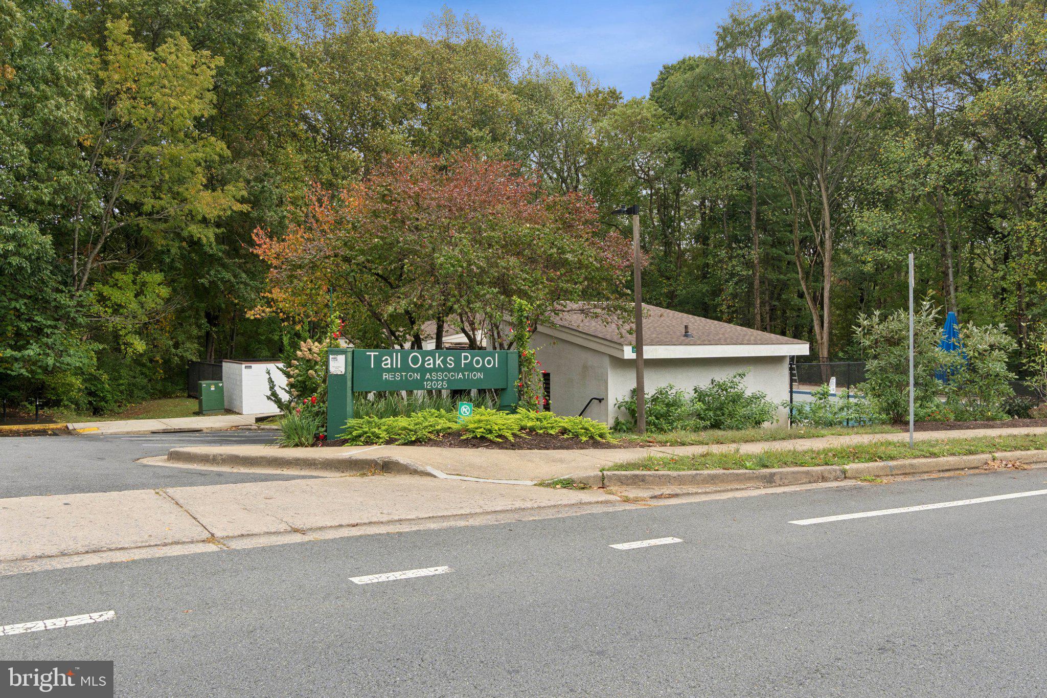 1641 Bandit Loop Reston, VA 20190 - Photo 39 of 48