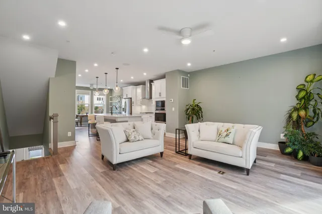 $965,000 | 1641 Bandit Loop, Reston, VA 20190