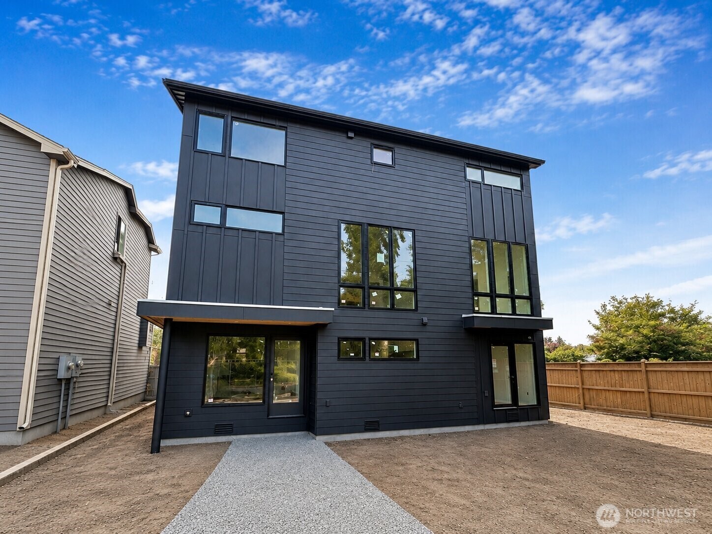5301 49th Avenue Southwest Seattle, WA 98136 - Photo 2 of 22