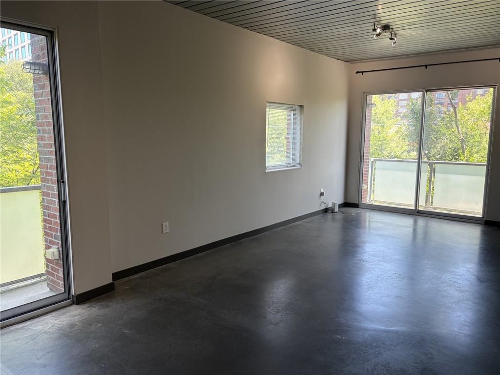 620 Glen Iris Drive Northeast, Unit 207 Atlanta, GA 30308 - Photo 7 of 18